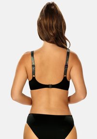 Czarny stanik bikini z błyszczącymi, kolorowymi regulowanymi ramiączkami oraz zapięciem na plecach, w zestawie z pasującym czarnym dołem bikini.