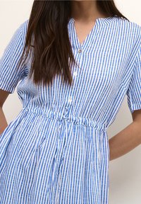 Cream Abito a camicia - blue