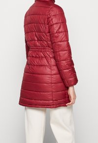 Pepe Jeans Abrigo de invierno - bordeaux