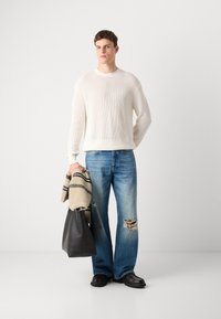 Calvin Klein Jeans CREW - Jersey de punto - tofu