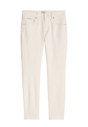 Off-white Slim-Fit-Jeans mit Vorder- und Gesäßtaschen, Gürtelschlaufen und Knopfverschluss. Marc O’Polo Denim Etikett sichtbar auf dem Bund.