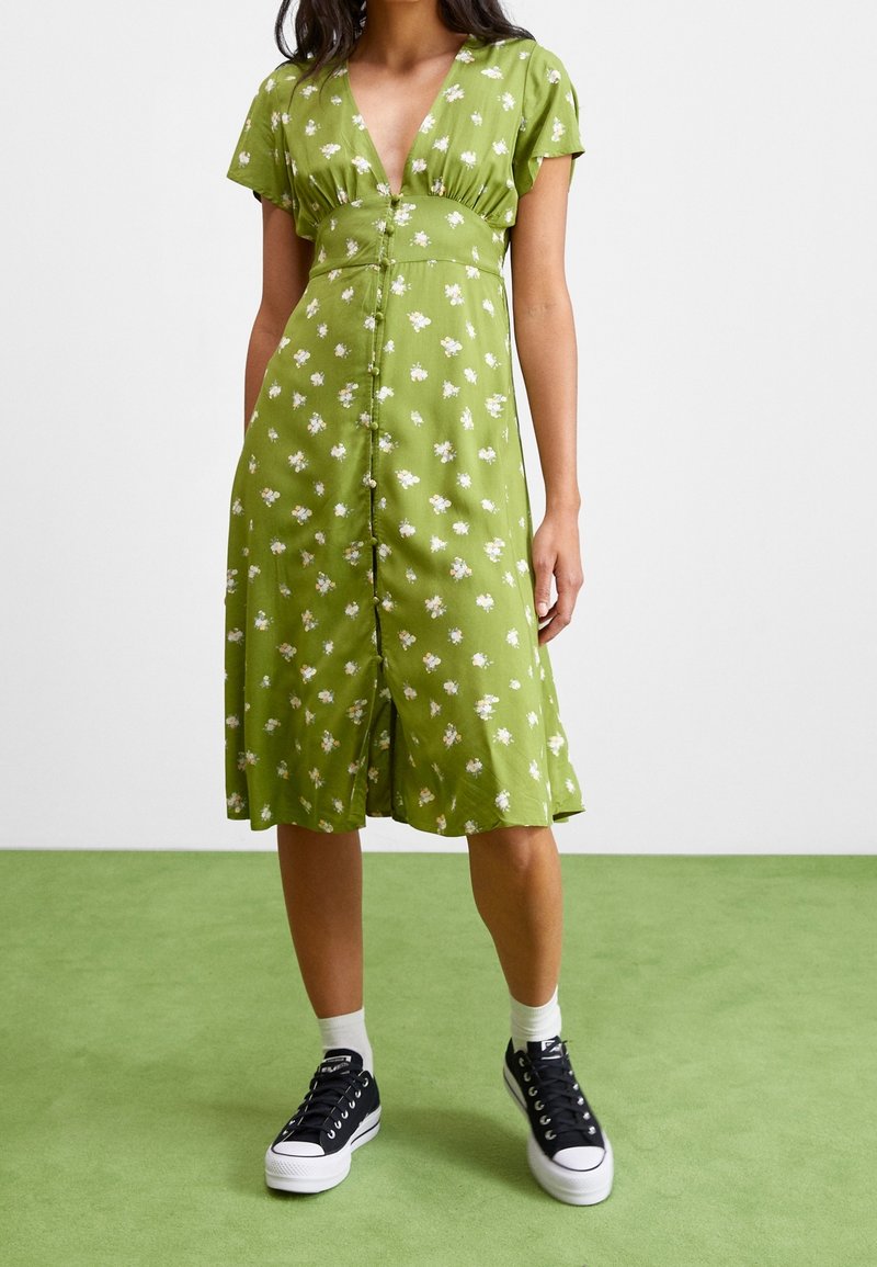 billabong green floral dress Billabong Green Floral Flutter Dress small