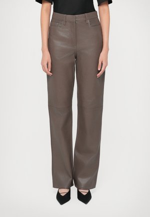HIGH WAIST PANTS - Lederhose - iron