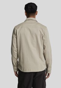 Lyle & Scott BEDFORD - Lengva striukė - heritage taupe