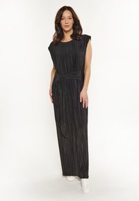 usha Neulemekko - black