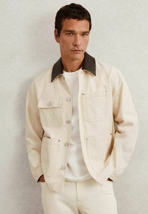 REGULAR FIT - Skjorter - off white