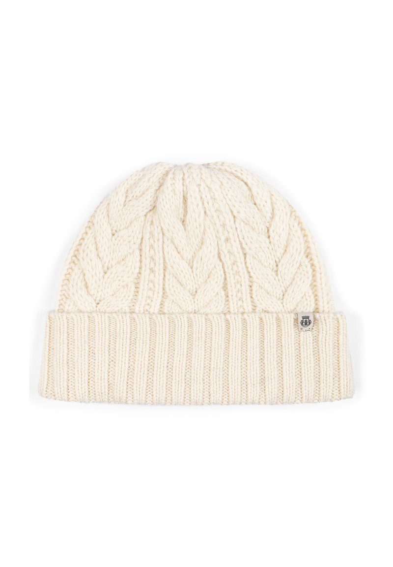 Knit beanie in cream with a cable pattern and ribbed cuff. Made of soft yarn, featuring a small logo tag on the side.