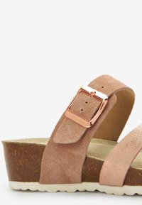 Next FOREVER COMFORT BUCKLE DETAILING - Kõrge kontsaga sandaalid - rose gold