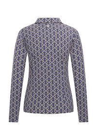 Camisa de manga larga en tejido azul marino con un patrón geométrico de círculos beige y azul oscuro. Presenta un cuello clásico y un corte ajustado.