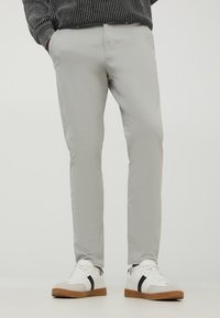 Terranova Chino - grigio cemento