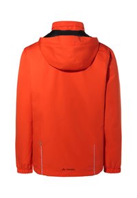 Giacca impermeabile arancione con cappuccio, polsi elastici e dettagli riflettenti. Presenta un orlo arrotondato e una grafica minimalista sulla parte posteriore.