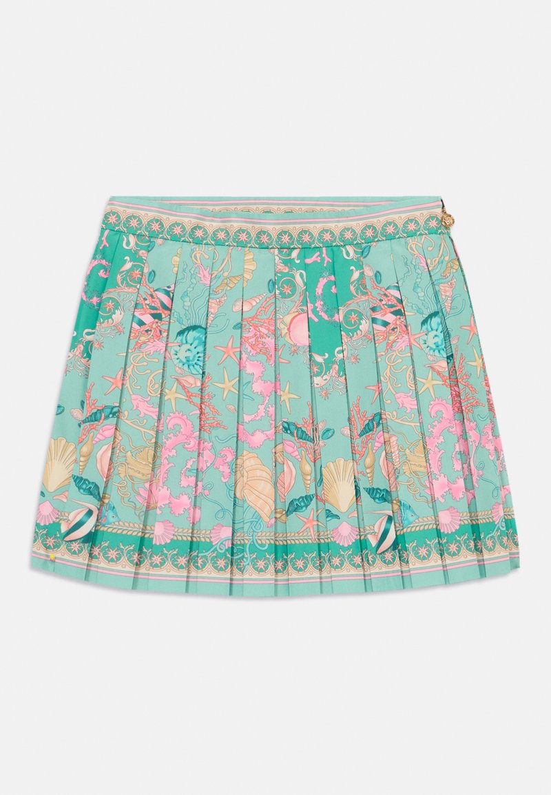 Shallīgu īsu svārku no akvāzo auduma ar koralliem un jūras čaumalām rotātu rakstu, ar dekoratīvu jostu un zelta detaļām.