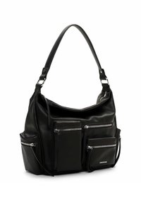 Sac à main en cuir noir au design décontracté, doté de plusieurs poches zippées et d'une bandoulière courbée. Texture lisse avec des accents en métal argenté.