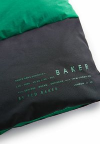 Baker by Ted Baker Žieminė striukė - green