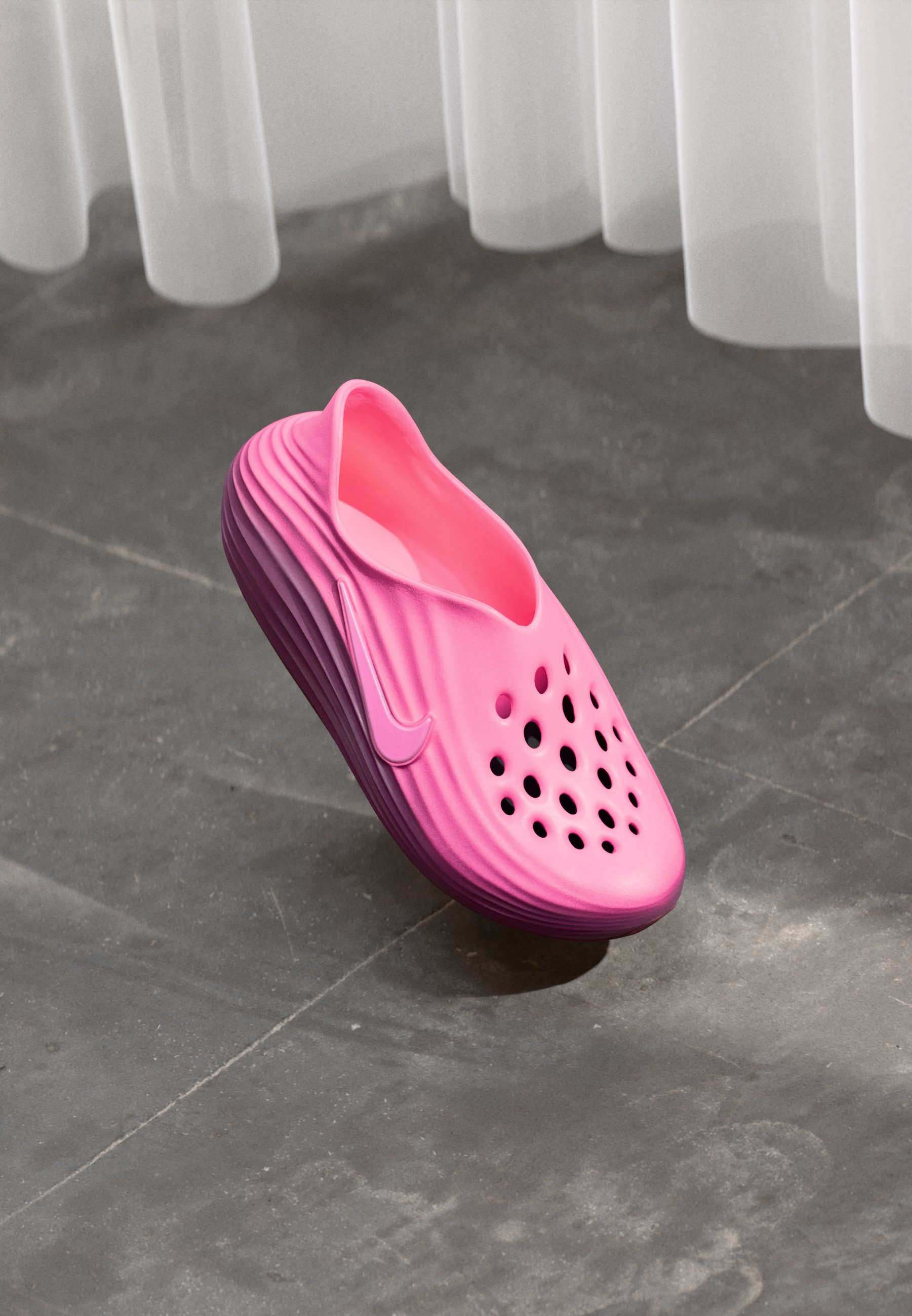 Nike Sportswear REACTX REJUVEN 8 - Slip-ons - pink spell/bordeaux