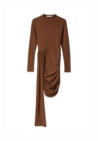 Langes braunes Kleid aus weichem, dehnbarem Stoff; hat einen hohen Kragen, lange Ärmel und asymmetrische Drapierung auf einer Seite.