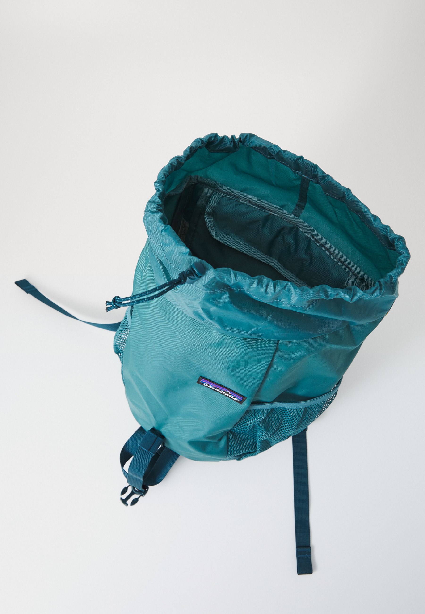 Patagonia REFUGITO DAY PACK UNISEX - Rucsac - wetland blue/verde