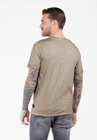 Key Largo MT WHEELS ROUND - Camiseta estampada - sand