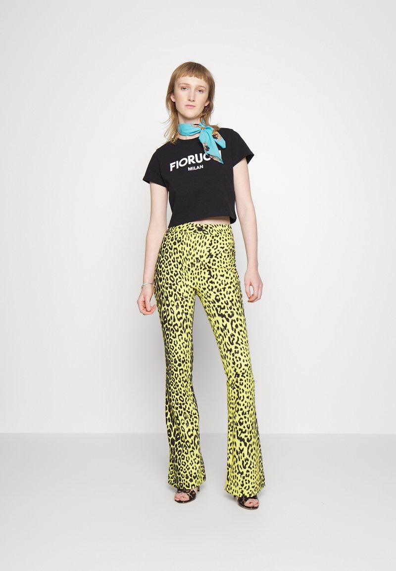 Damen Kleider | Fiorucci MILAN BOXY TEE T-Shirt print black/schwarz - SH08166 Damen Kleider | Fiorucci MILAN BOXY TEE T-Shirt print black/schwarz - SH08166