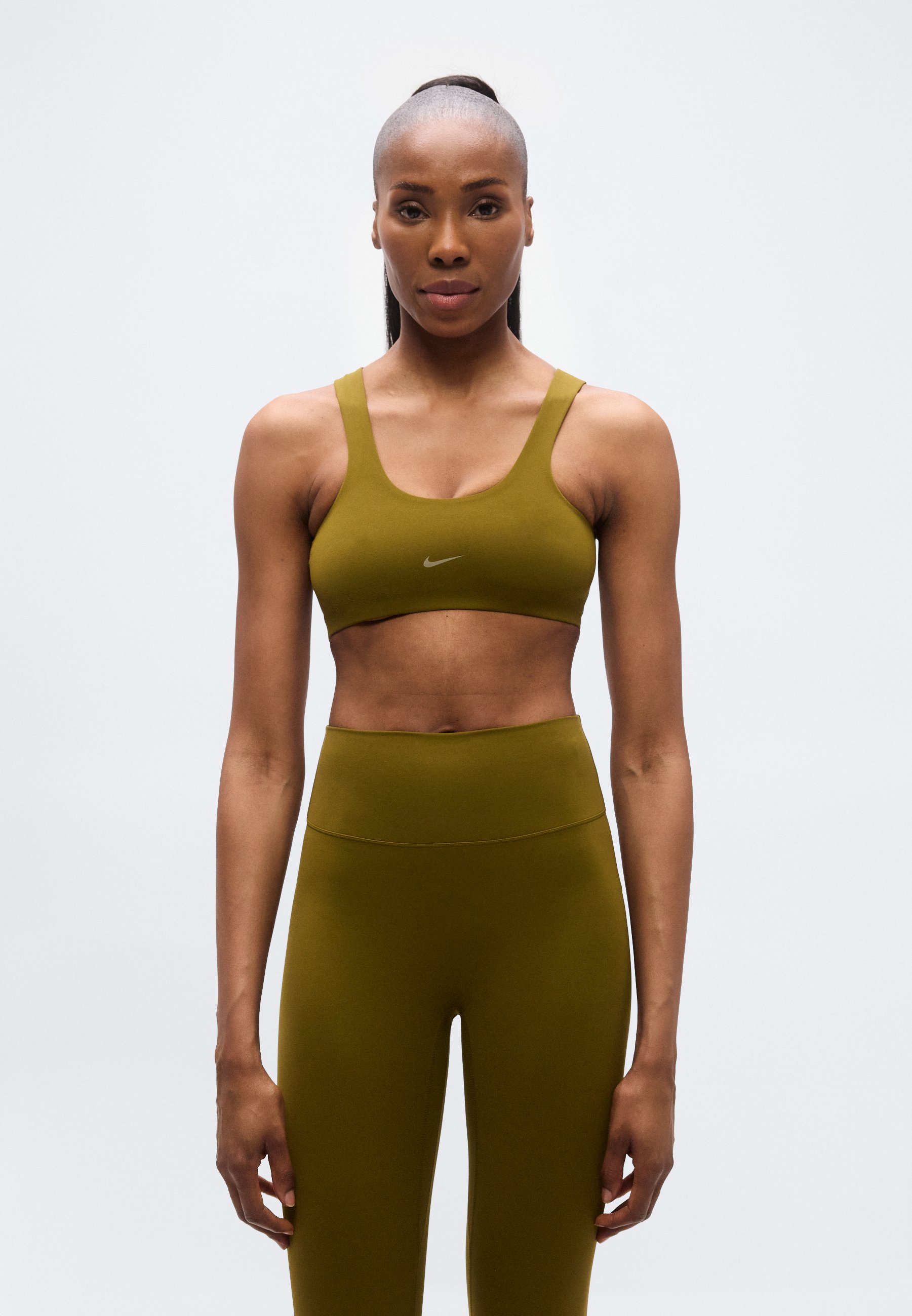 brassiere bandeau nike