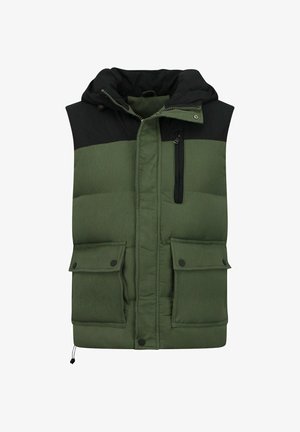 Groene gewatteerde bodywarmer met een zwart bovenstuk, een capuchon, twee grote voorszakken, een borstzak met rits en zichtbare stikseltextuur.