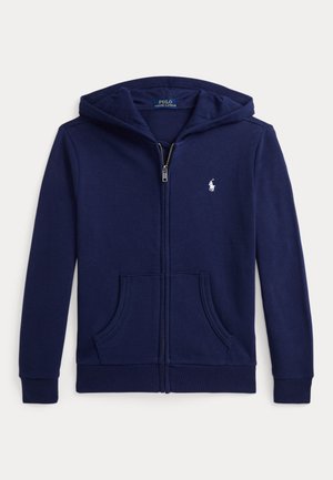 Sudadera con capucha azul marino con cremallera, hecha de una suave mezcla de algodón, con cremallera frontal, dos bolsillos laterales y un logo bordado en blanco en el pecho.
