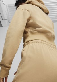 Puma BETTER CLASSICS - Tréningruha alsók - prairie tan