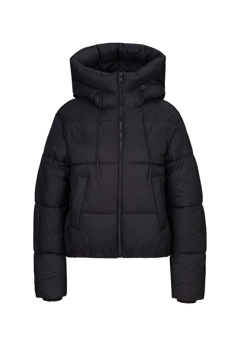 Zwarte pufferjack met een cropped design, voorzien van een hoge nek met capuchon, ritssluiting en twee zijzakken; gladde, gestikte textuur.