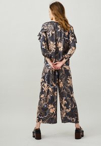 Odd Molly RILEY - Stoffhose - asphalt