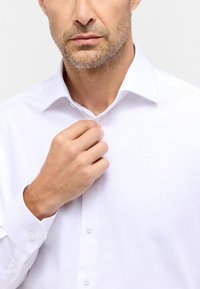 Eterna HEMD - MODERN FIT - Skjorter - weiß