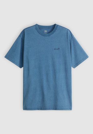 Blauwe katoen t-shirt met korte mouwen, ronde halslijn en een klein Levi's-logo geborduurd op de linkerkant van de borst. Glad textuur.