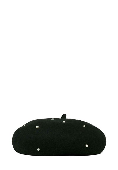 Béret en feutre noir de forme ronde, orné de petites perles blanches en faux, doté d'un onglet supérieur pour ajustement.