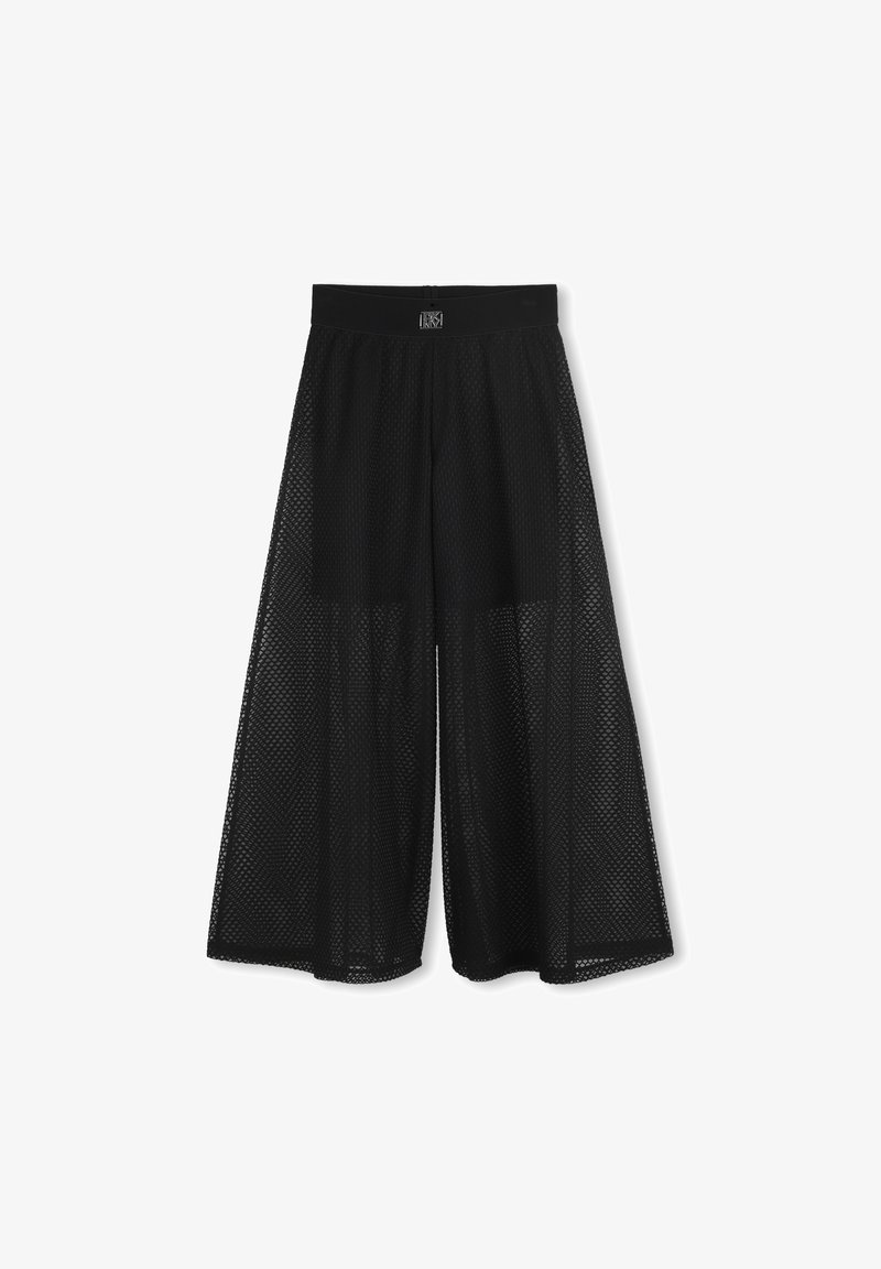 Culottes en maille noire avec une coupe à jambes larges, dotées d'une ceinture élastique et d'une texture légère et respirante.