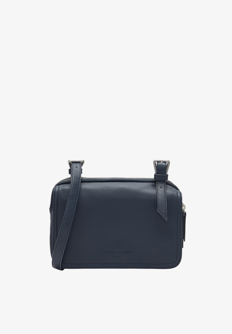 Borsa a tracolla in pelle blu navy con chiusura zip, tracolla removibile e hardware argentato. Presenta una texture liscia e un logo impresso.