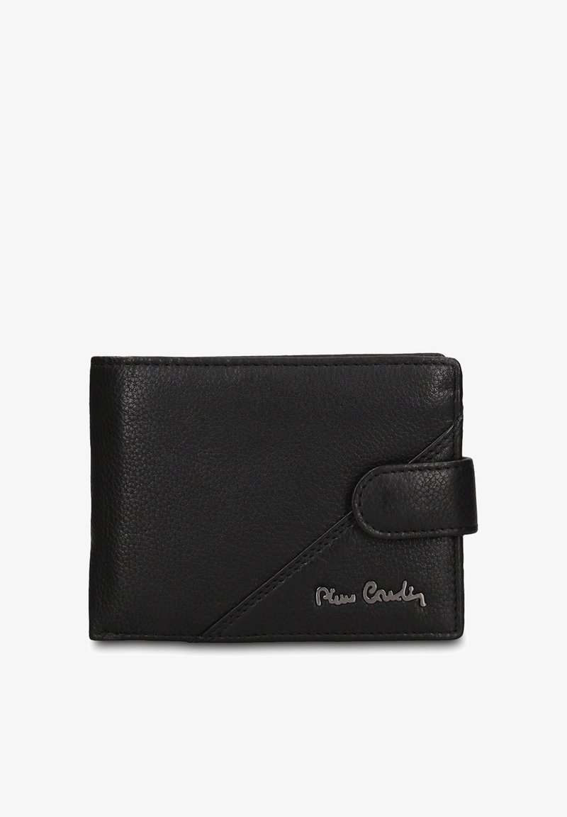 Portafoglio in pelle nera con finitura strutturata, caratterizzato da un design diagonale e una chiusura a scatto accentuata. Include un marchio visibile in argento.
