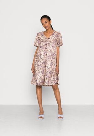 HELENA DRESS - Hverdagskjoler - purple