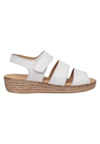 Sandalias de cuña blancas con tres tiras anchas, hechas de cuero suave, con una suela intermedia de estilo yute trenzado y una plantilla acolchada.