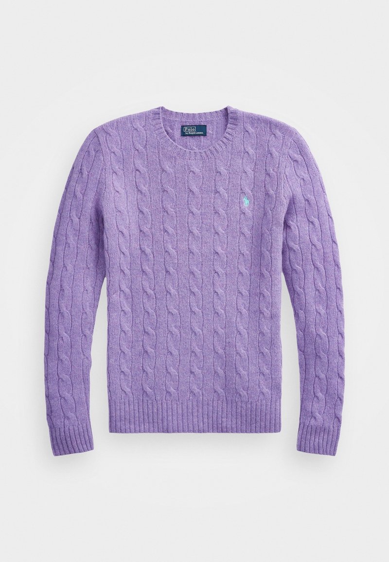 Pull violet à col ras du cou en maille torsadée avec manches longues et petit logo brodé sur la poitrine gauche provenant de Polo Ralph Lauren.
