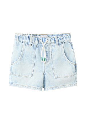 Lichtblauwe denimshorts met elastische tailleband, wit trekkoord met groene uiteinden en twee opgestikte voorzakken.