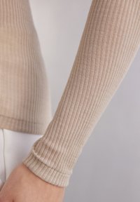 Intimissimi - Sweter