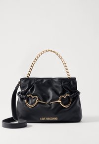 Επιλέχθηκε, nero