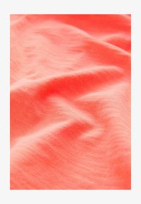 Sélectionné, coral pink