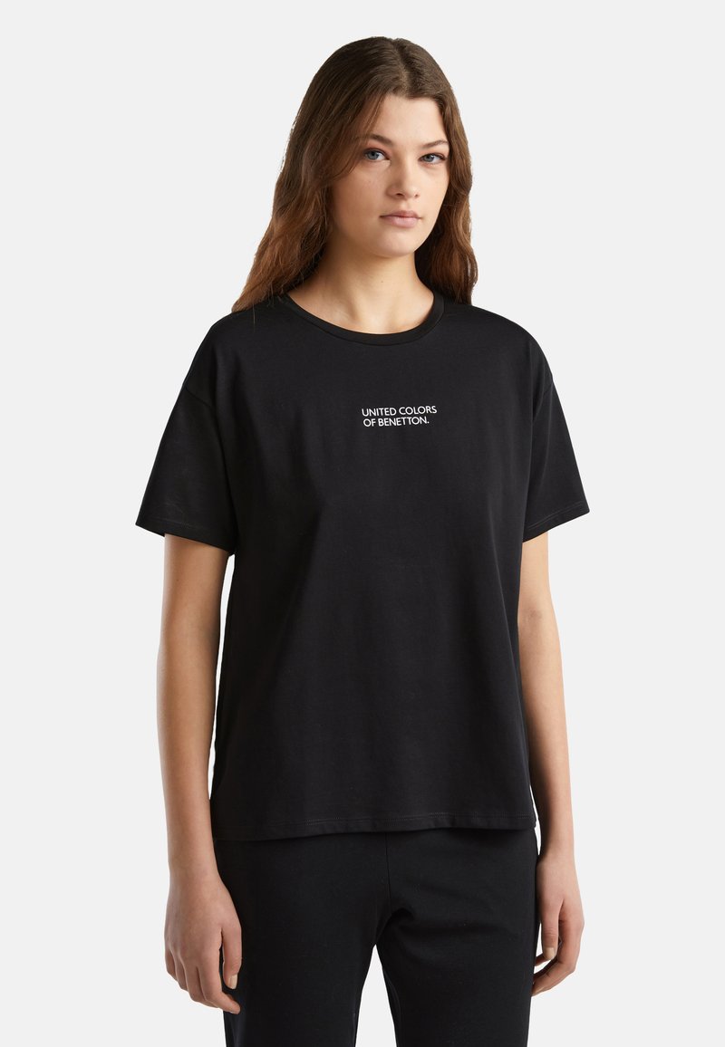 Camiseta De Manga Corta United Colors Of Benetton Para Niños | 100% Algodón, Estampado Multicolor Delantero Y Trasero