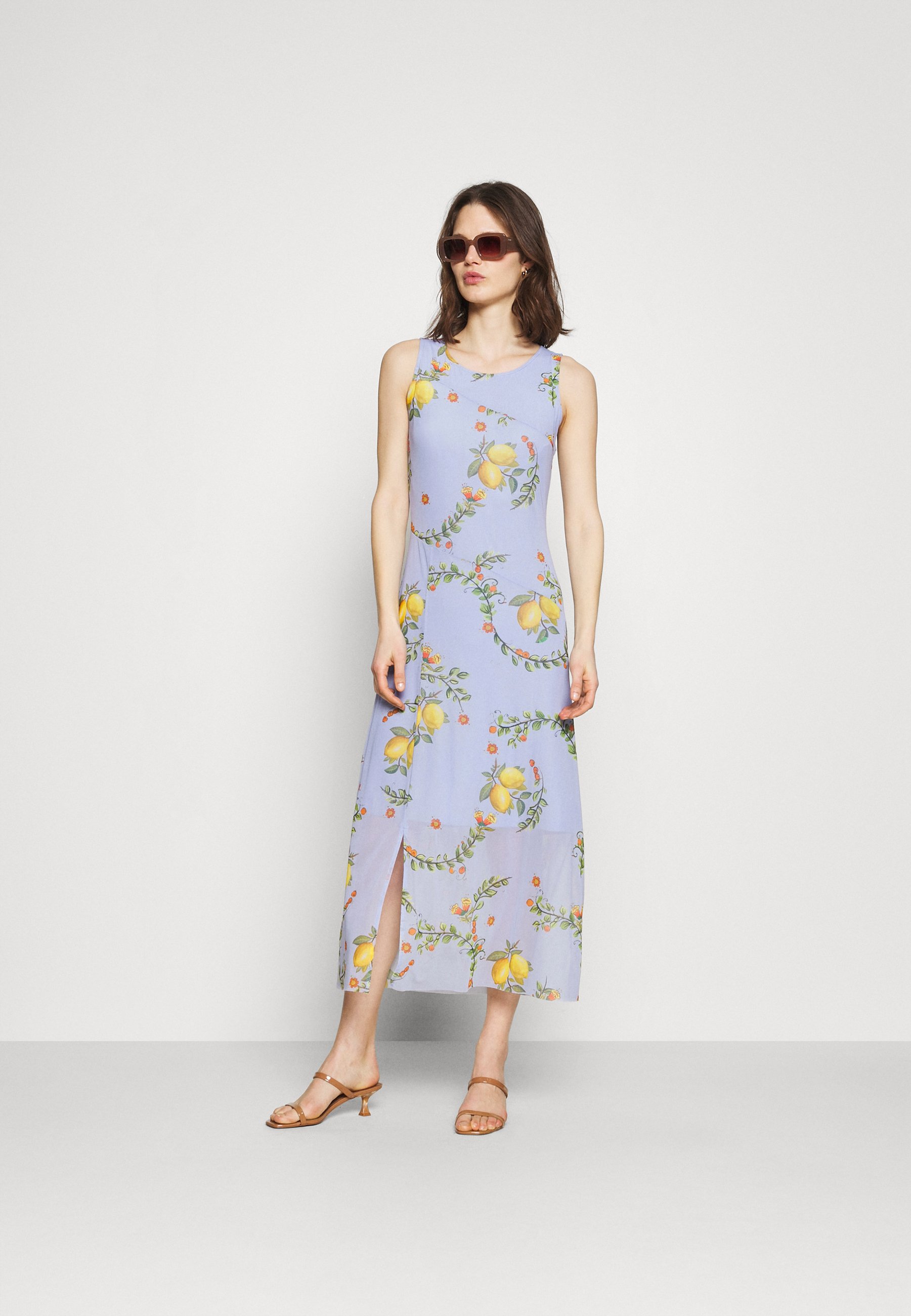 zalando robe desigual