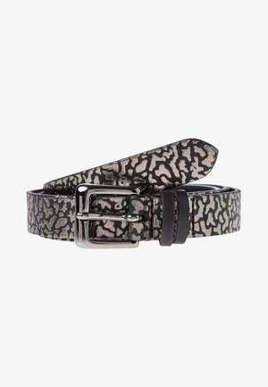 Zwart en zilverkleurige leren riem met een rechthoekige zilveren metalen gesp en twee zwarte leren lussen.