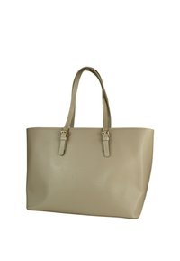 Beige totebag gemaakt van synthetisch materiaal, met twee lange hengsels en hardware in zilverkleur. Soepele textuur en gestructureerde rechthoekige vorm.