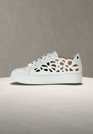 MANDI - Tossud - white