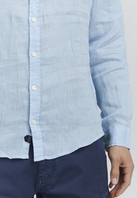 Casual Friday CFANTON - Camisa - chambray blue