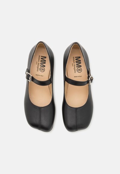 MM6 Maison Margiela Ballerina med reim - black
