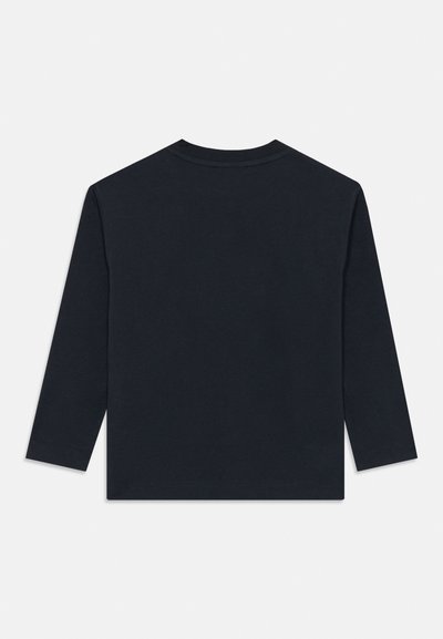 Langarm-T-Shirt in Marineblau, aus Baumwolle gefertigt. Verfügt über einen runden Halsausschnitt und einen geraden Saum mit minimaler Detailgestaltung. Weiche Textur.